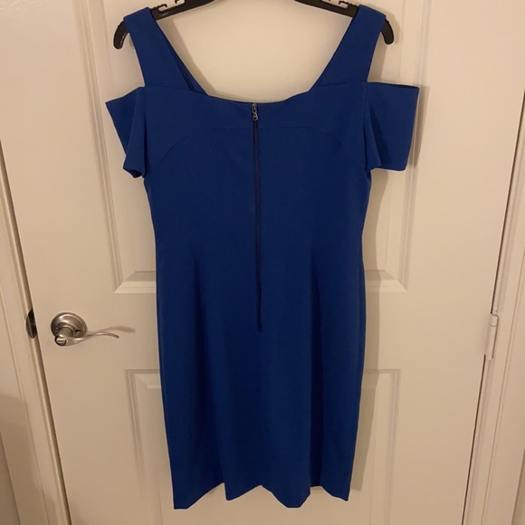 Sophisticated Blue. - Picture 2 of 3